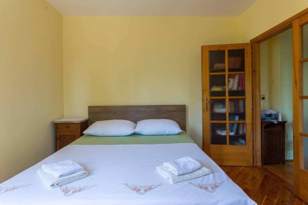 Sleep & Fly Apartment
